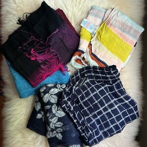 Various scarves!